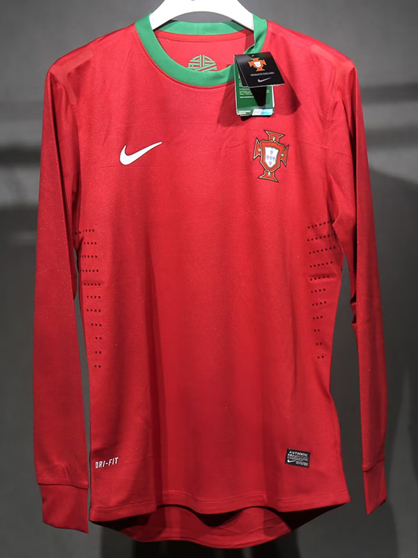 2012 Portugal Home Player Version 长袖球员 Long Sleeve Retro Soccer Jersey