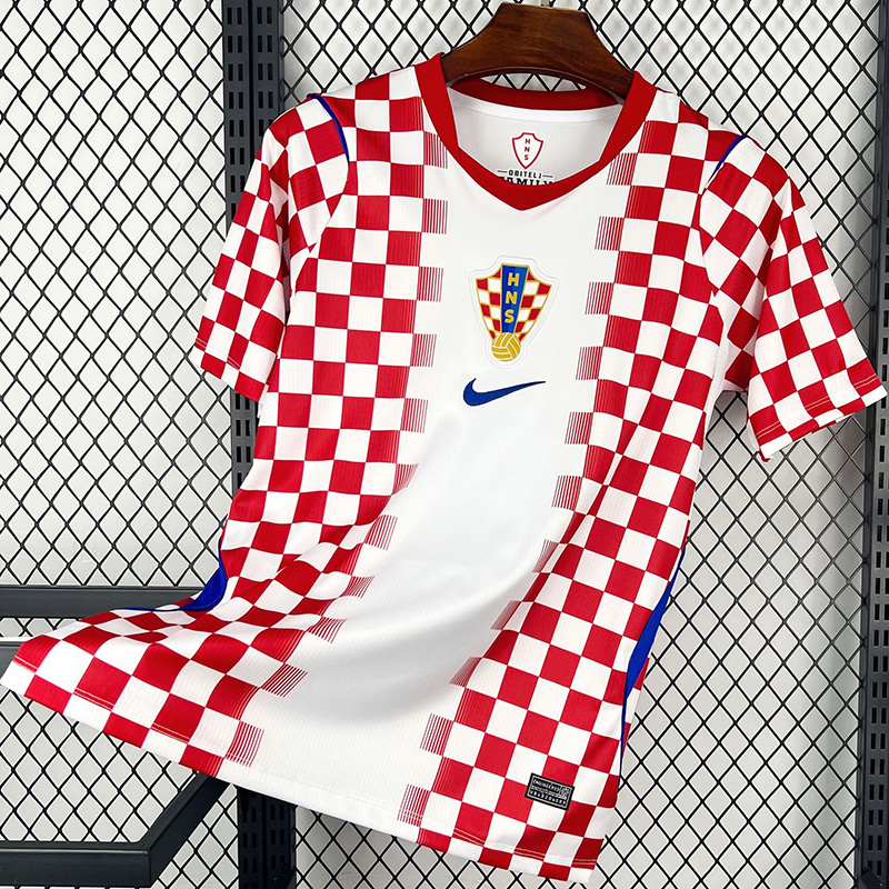 26-27 Croatia Home World Cup Legacy Modric #10 Fans Soccer Jersey