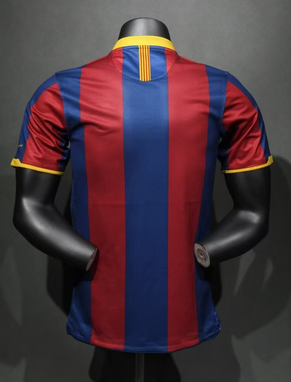 2010-2011 BAR Home Player Version 球员 Retro Soccer Jersey
