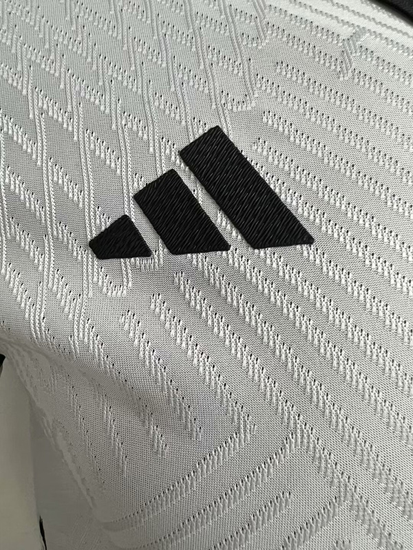 2023 Japan White Special Edition Player Version...