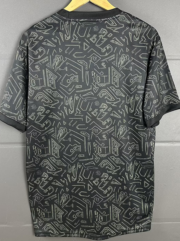 25-26 Sporting Lisbon Black Training shirts (黄广告)