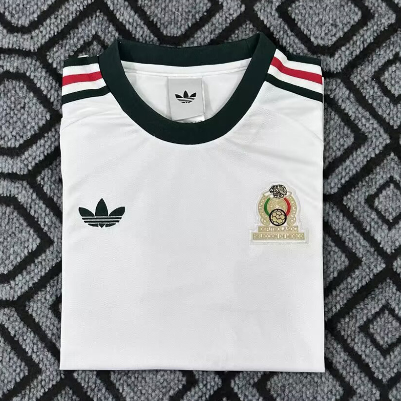 26-27 Mexico White Casual Edition Fans Training shirts (绿三叶)
