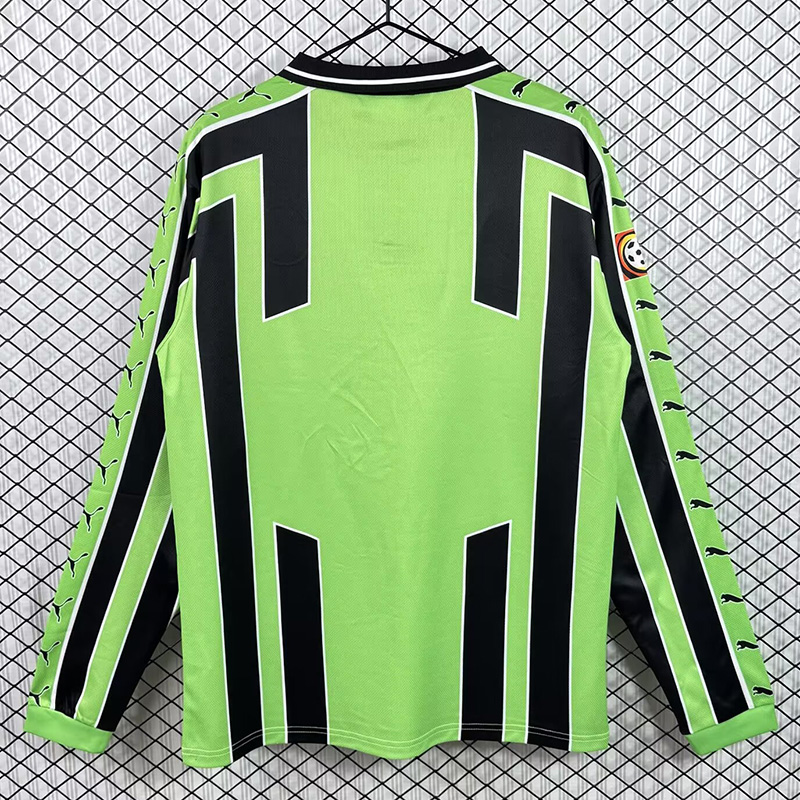 1999-2000 Wolfsburg Away Long Sleeve Soccer Jersey (长袖)