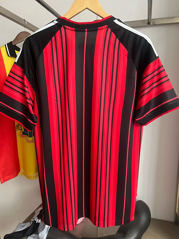 26-27 Frankfurt Red Black Fans Soccer Jersey
