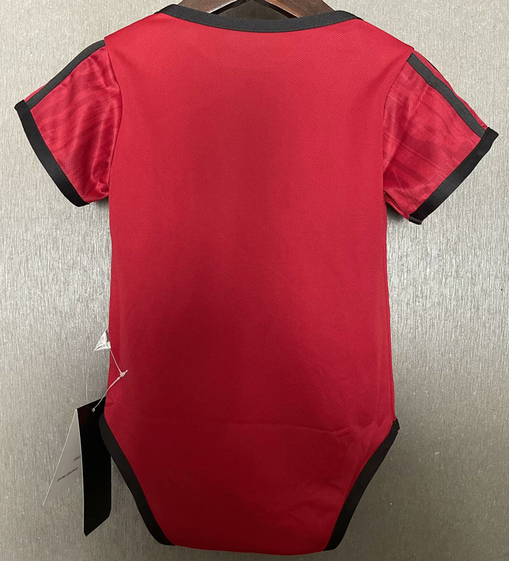 25-26 Man Utd Home Baby Infant Crawl Suit