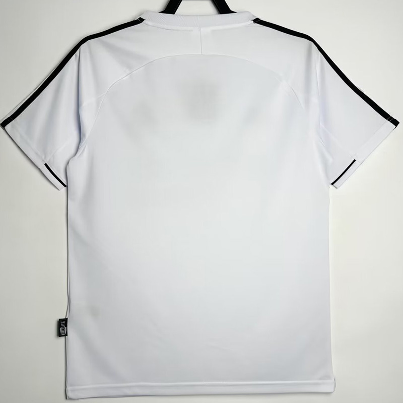 2003-2004 RMA Home Retro Soccer Jersey