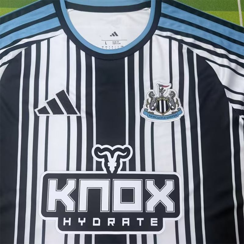 26-27 Newcastle Home Fans Soccer Jersey (前广告)