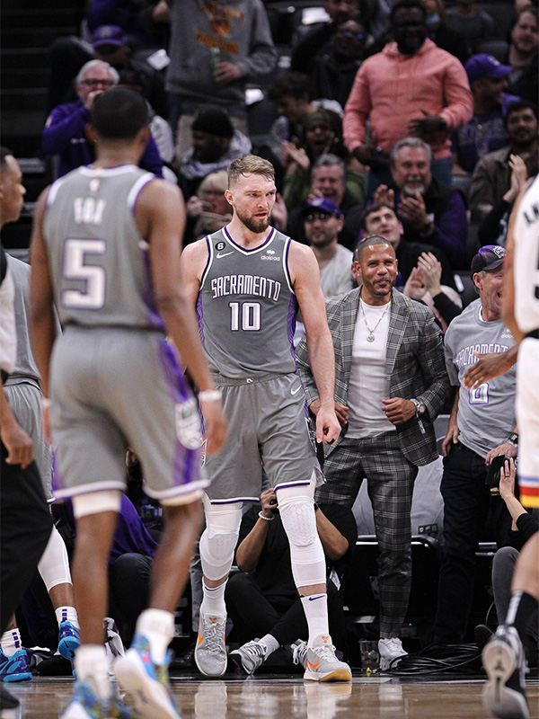 22-23 Kings SABONIS #10 Grey City Edition Top Q...