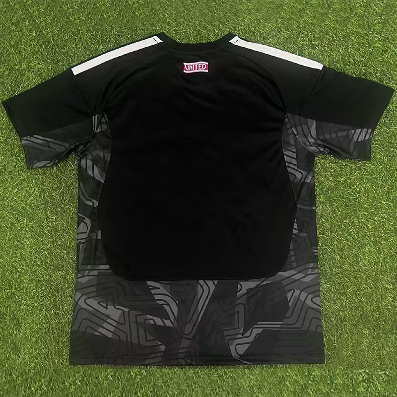 26-27 Man Utd Black Goalkeeper Fans Soccer Jersey