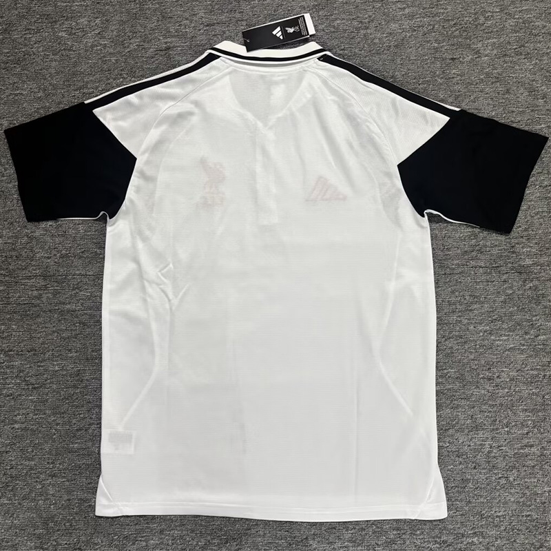 26-27 LIV White Polo Short Sleeve (半拉链)