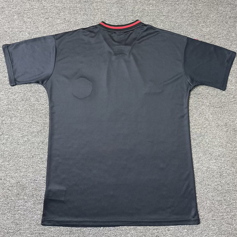 26-27 Man Utd Black Casual Training Shirts