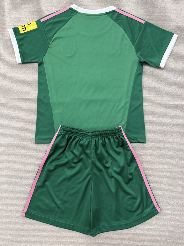 26-27 Newcastle Green Goalkeeper Kids Soccer Jersey