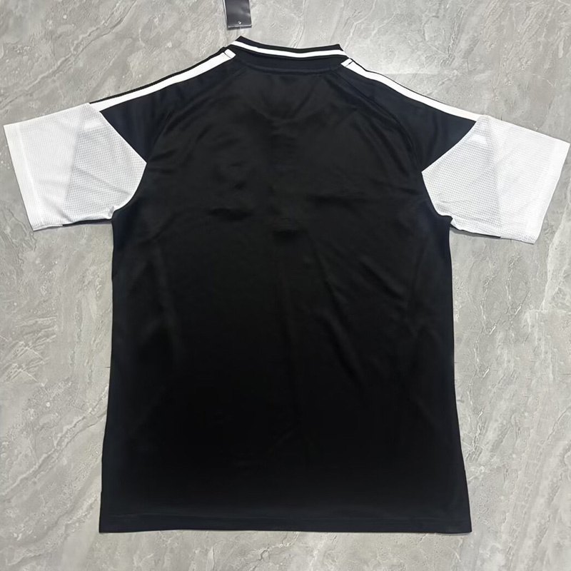 26-27 LIV Black Polo Short Sleeve (半拉链)